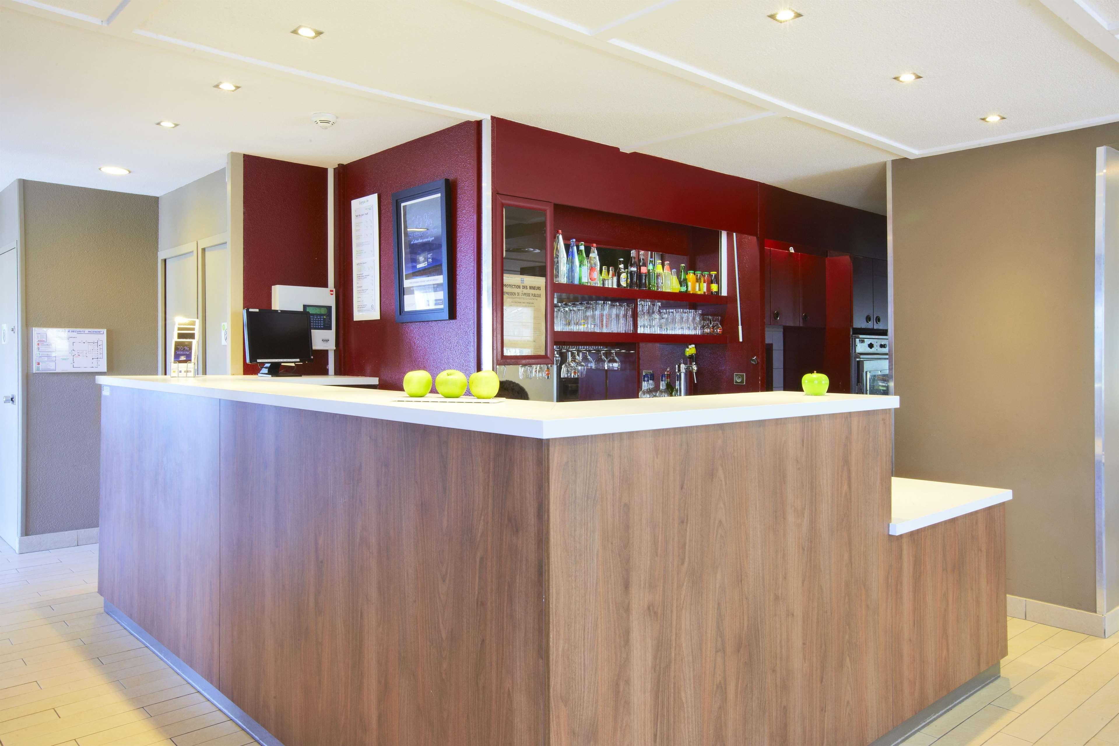 Campanile Beziers A9/A75 Hotel Exterior foto