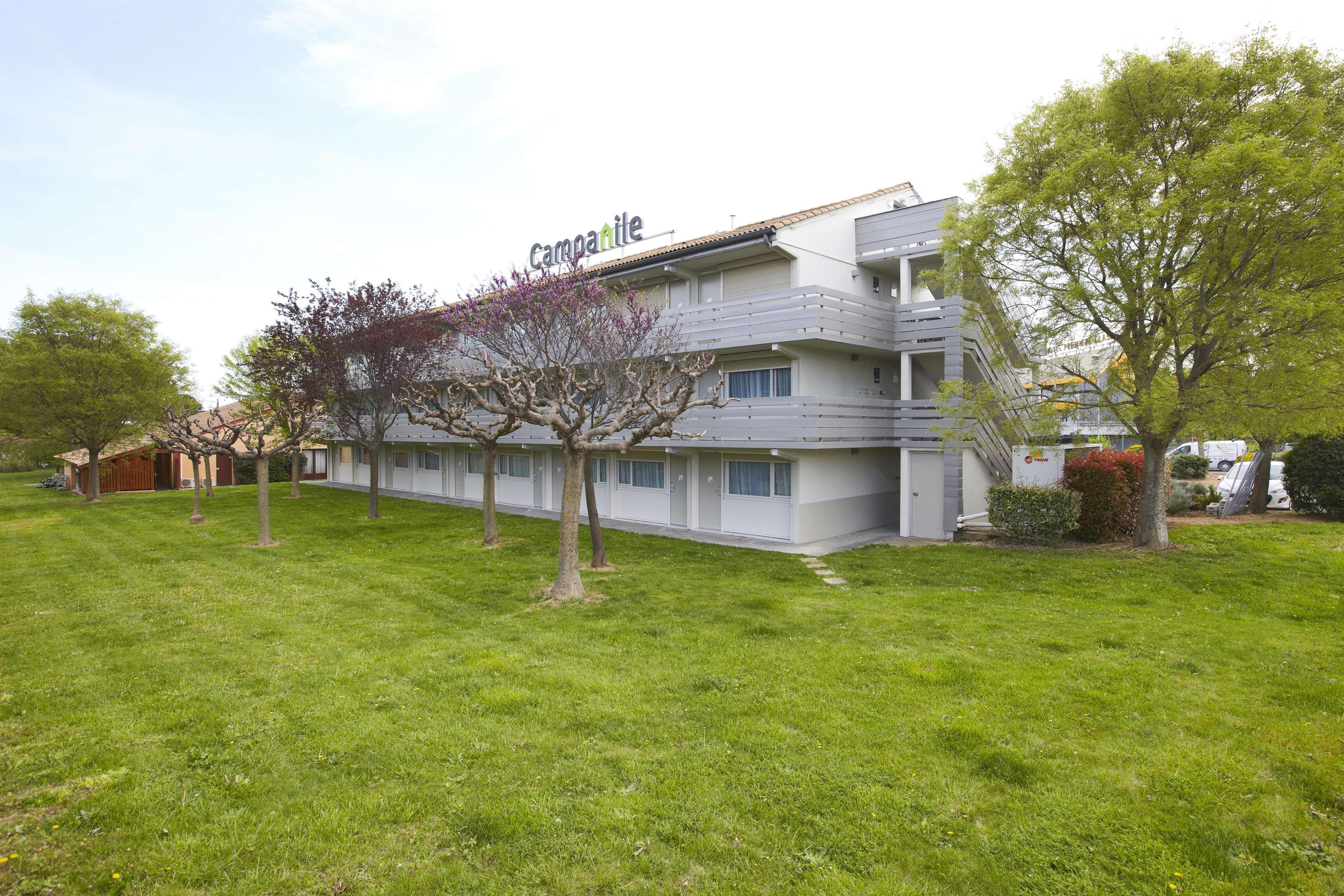 Campanile Beziers A9/A75 Hotel Exterior foto