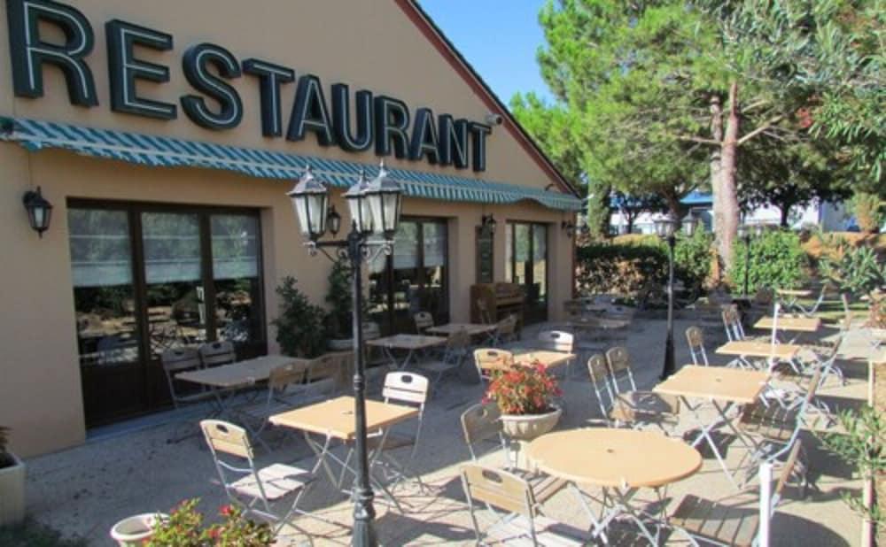 Campanile Beziers A9/A75 Hotel Exterior foto