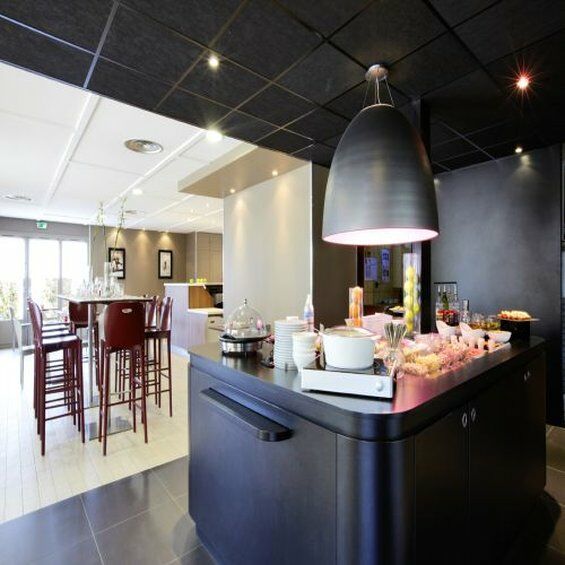 Campanile Beziers A9/A75 Hotel Exterior foto